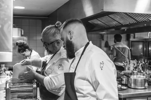 Bon cadeau : Immersion dans une cuisine étoilée à Bordeaux , Bordeaux, Le Prince Noir