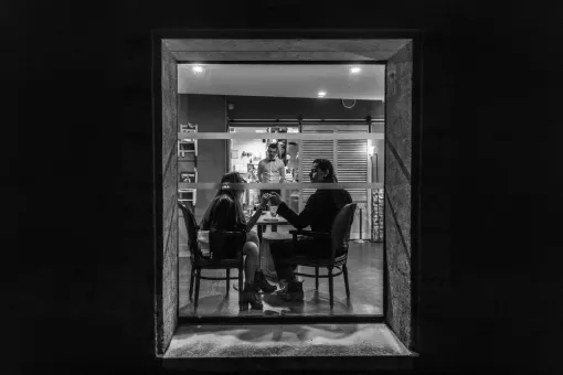 Ouverture du restaurant au déjeuner et au dîner le samedi 14 février pour la saint-Valentin, Bordeaux, Le Prince Noir